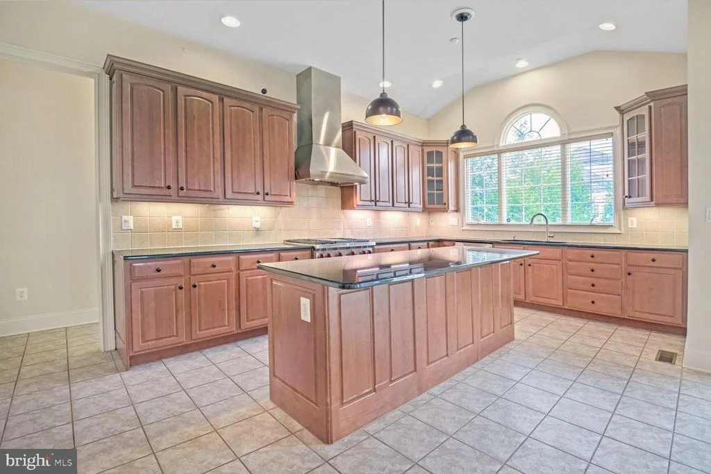Photo of 10613 RIVERS BEND LANE