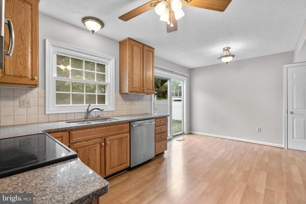 Photo of 9571 KINGS GRANT ROAD