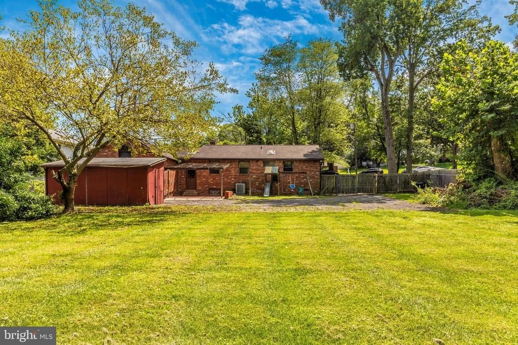 Photo of 5912 MAPLE TERRACE