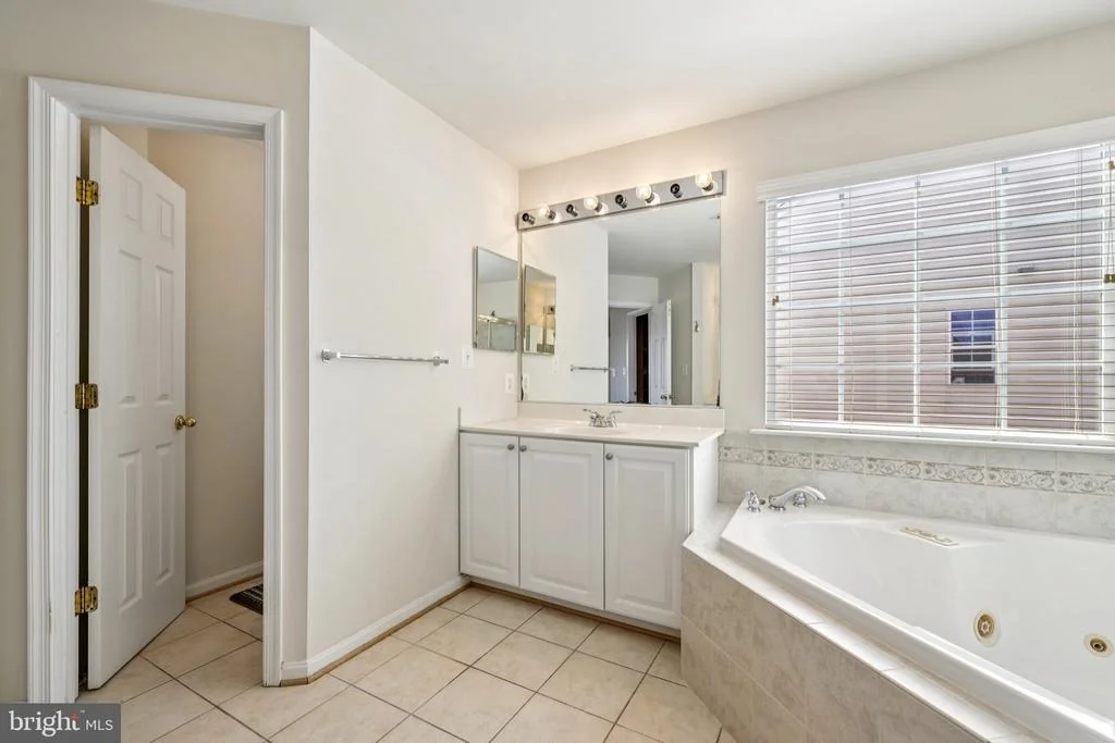 Photo of 517 WET SAND DRIVE