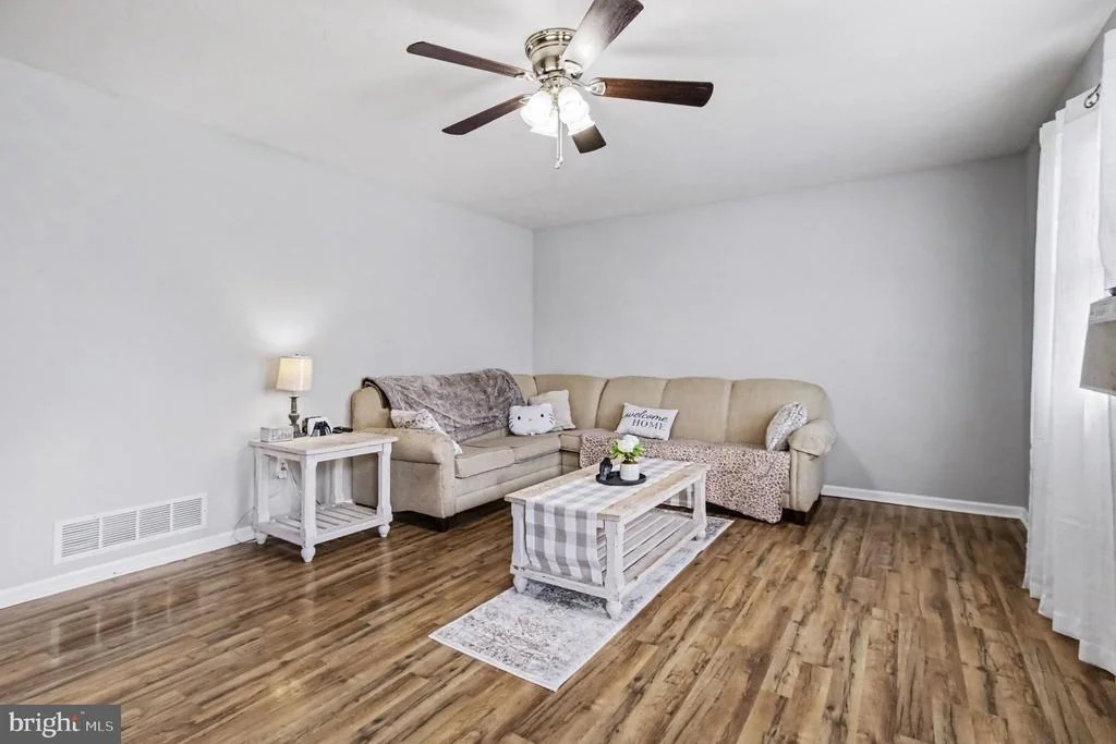Photo of 81 LION DR.