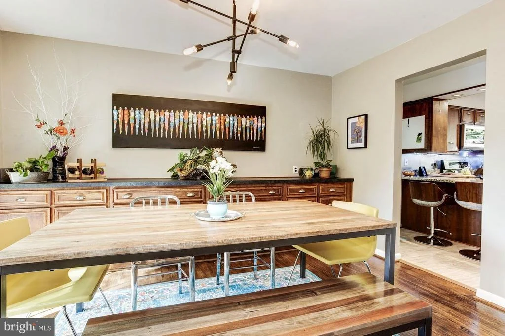 Photo of 7104 HADLOW COURT