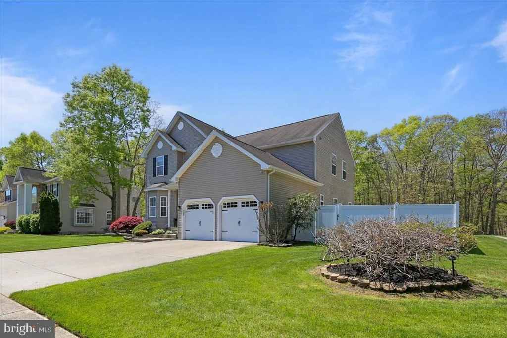 Photo of 201 PRANCER ROAD