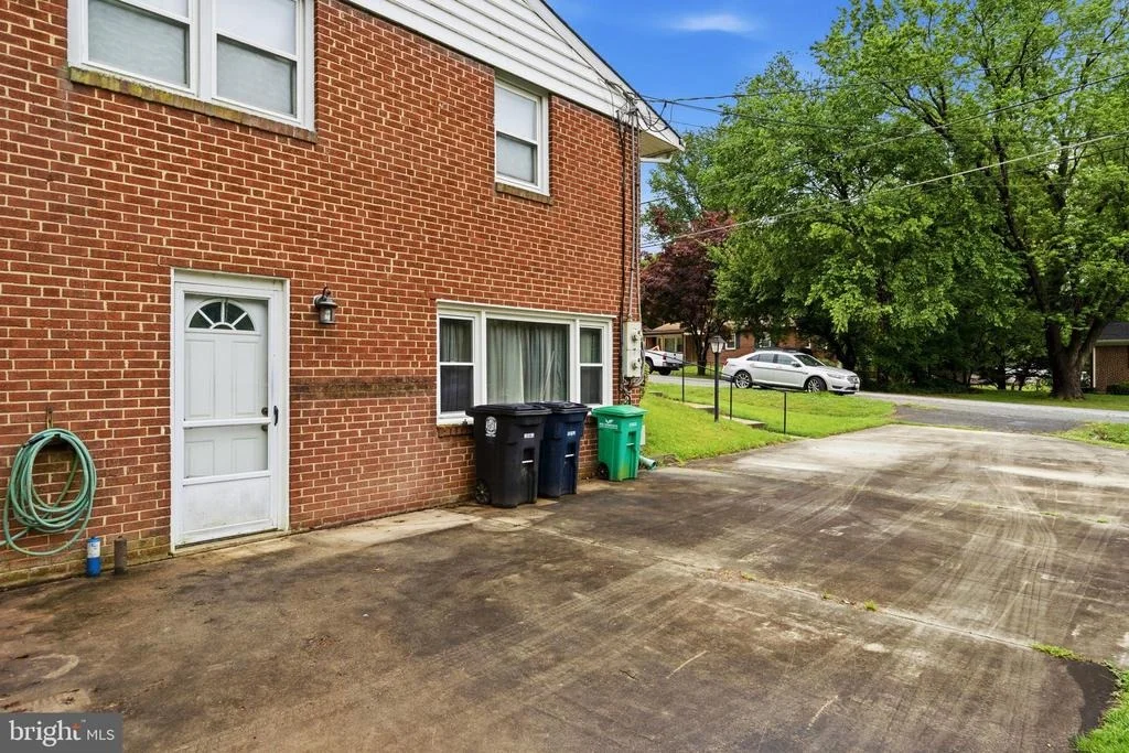 Photo of 11207 BROOKLEE DRIVE
