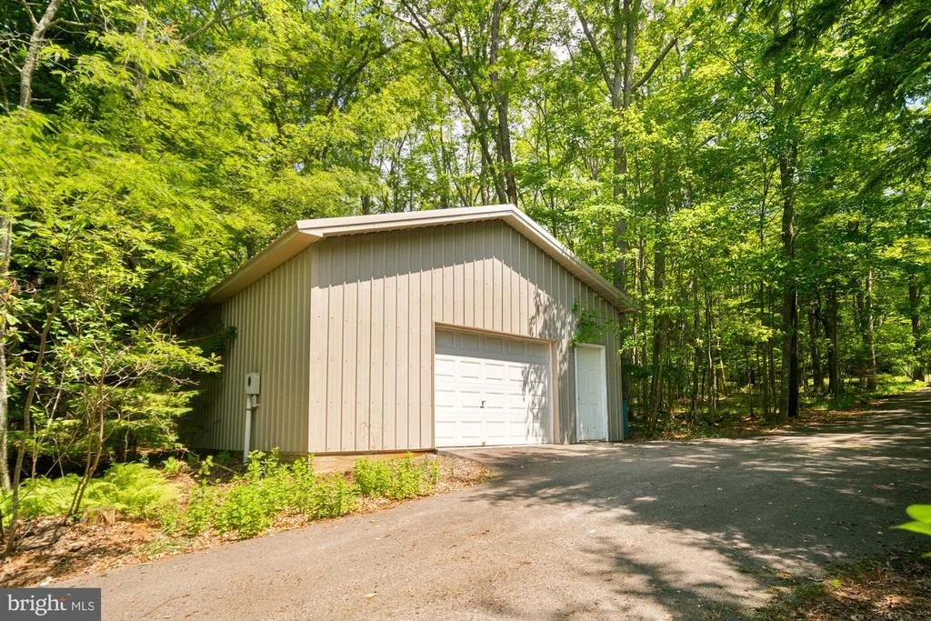 Photo of 2895 TURKEY NECK ROAD
