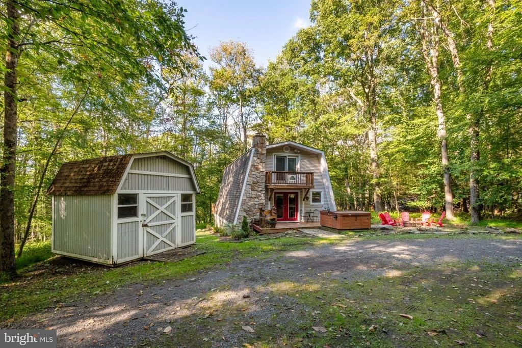 Photo of 80 N RIDGE ROAD