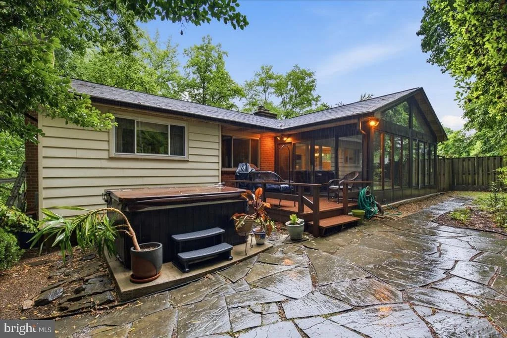 Photo of 10802 LOCKRIDGE DRIVE