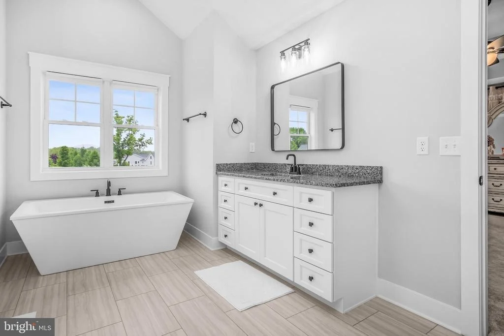 Photo of 119 VARICK TRAIL