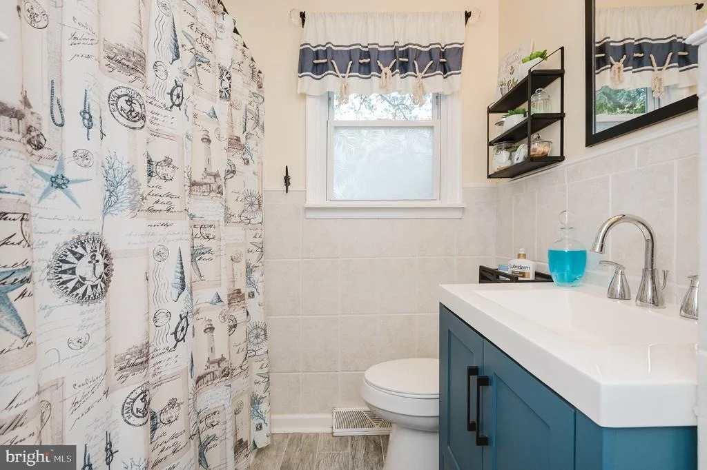 Photo of 403 WEBB LANE