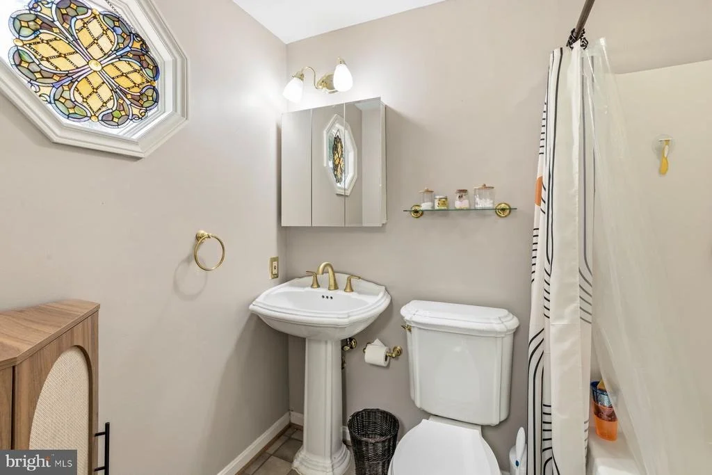 Photo of 1105 MONTGOMERY STREET