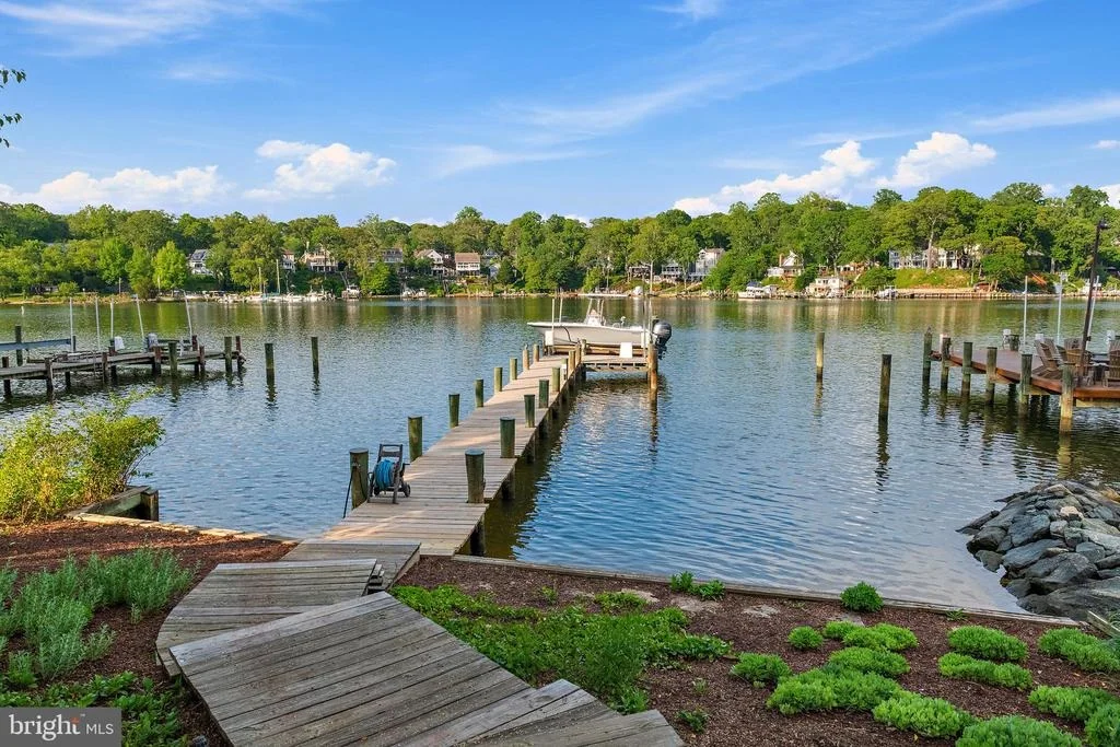 Photo of 1210 SEVERNVIEW DRIVE