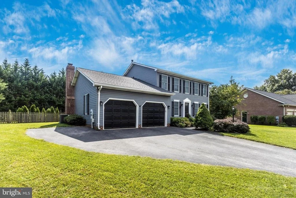Photo of 8231 FOX HUNT LANE