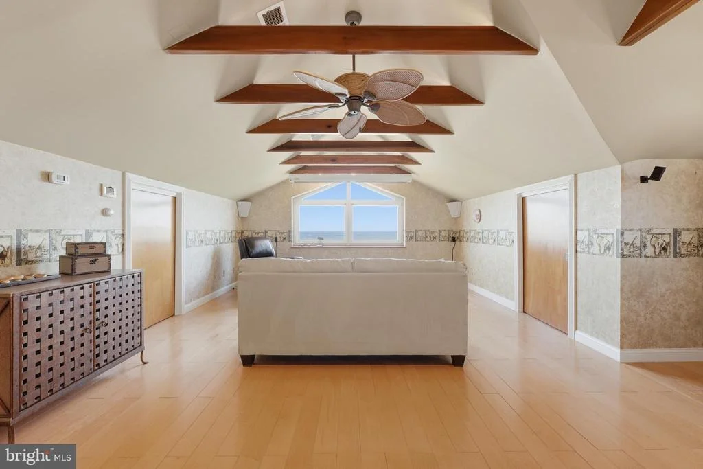 Photo of 2292 LAKE DRIVE