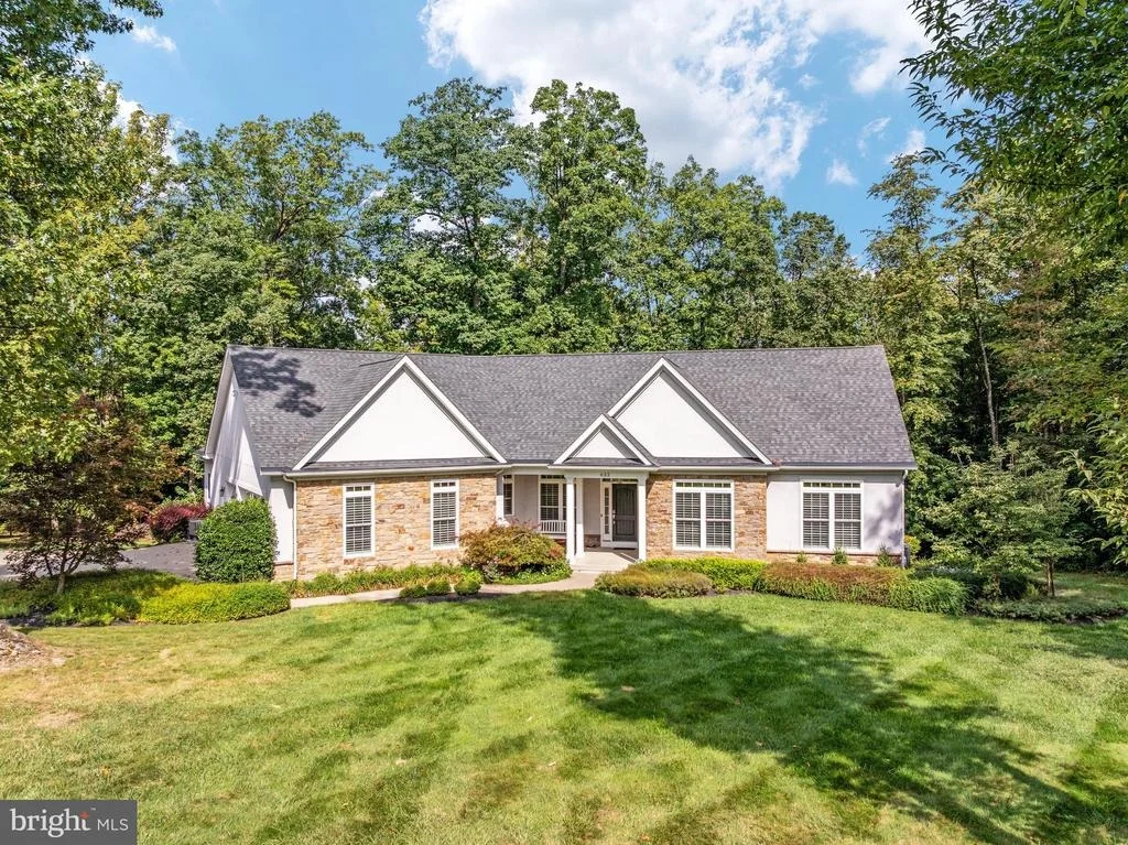 Photo of 632 STONYMEADE DRIVE
