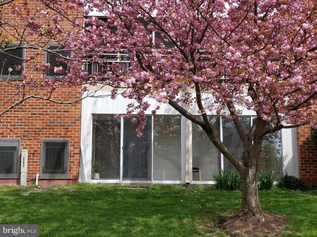 Photo of Unit 151D at 3500 FOREST EDGE DRIVE