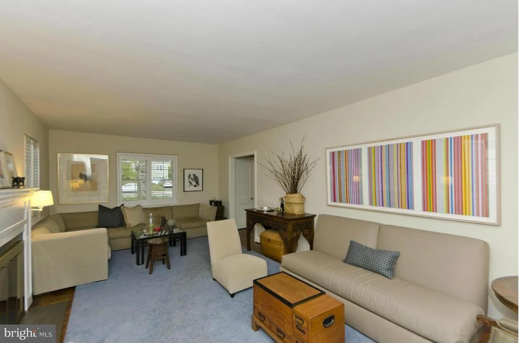 Photo of 4320 LORCOM LANE