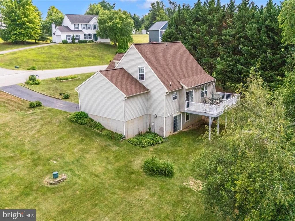 Photo of 17727 DAVIDSON DRIVE