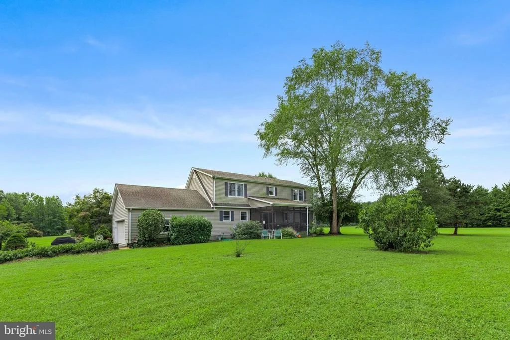 Photo of 23900 EMMA LANE