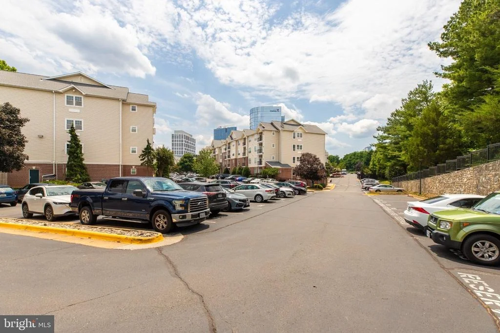 Photo of Unit 6106 at 1571 SPRING GATE DRIVE