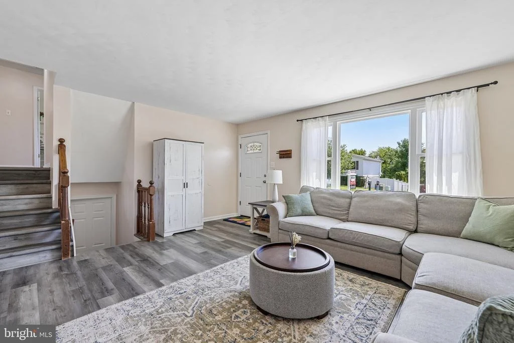 Photo of 904 HORIZON ROAD