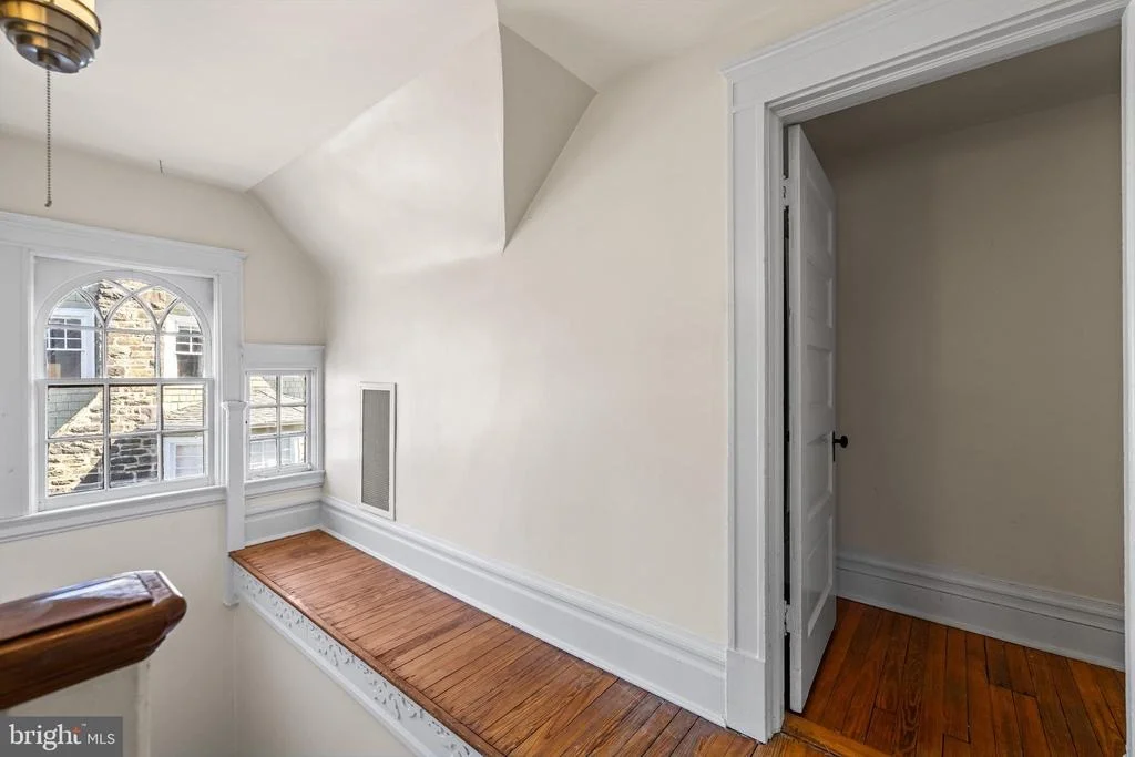 Photo of 225 HAWTHORNE ROAD