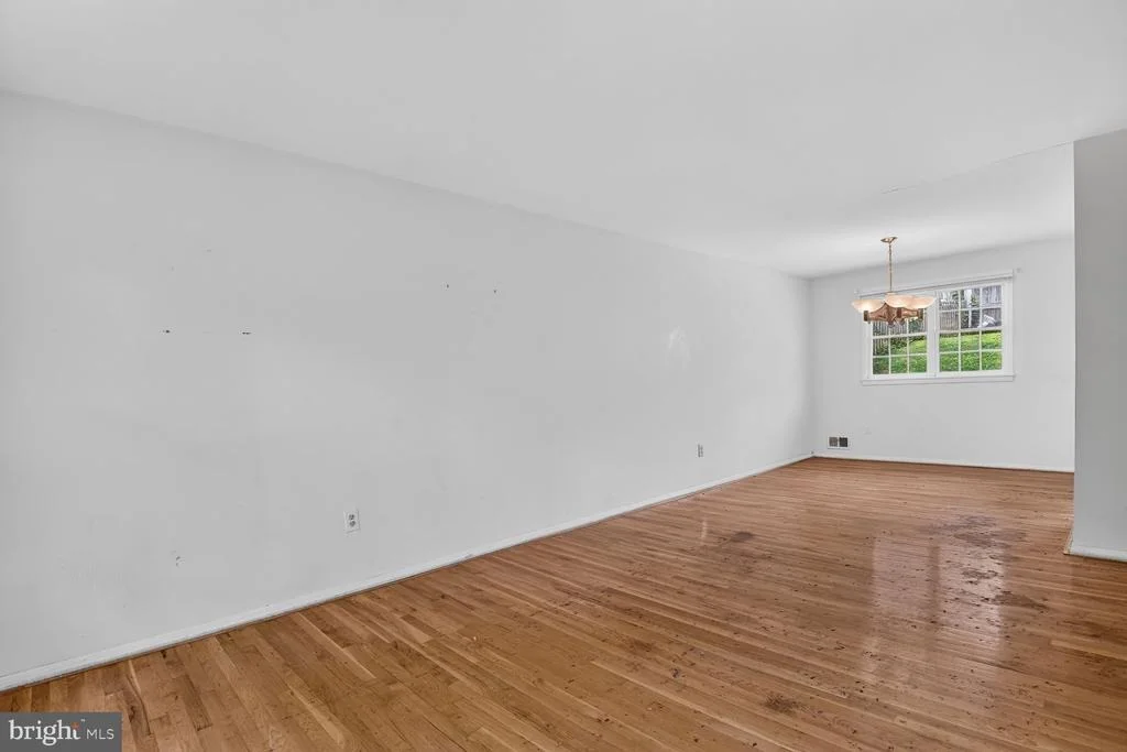 Photo of 1326 GRESHAM ROAD