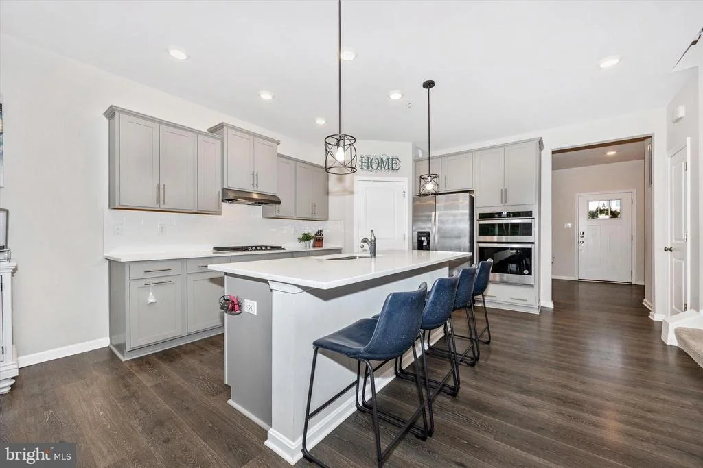 Photo of 5613 ZOE LANE