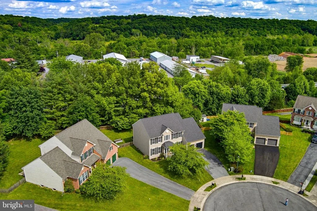 Photo of 231 CORNELL DRIVE
