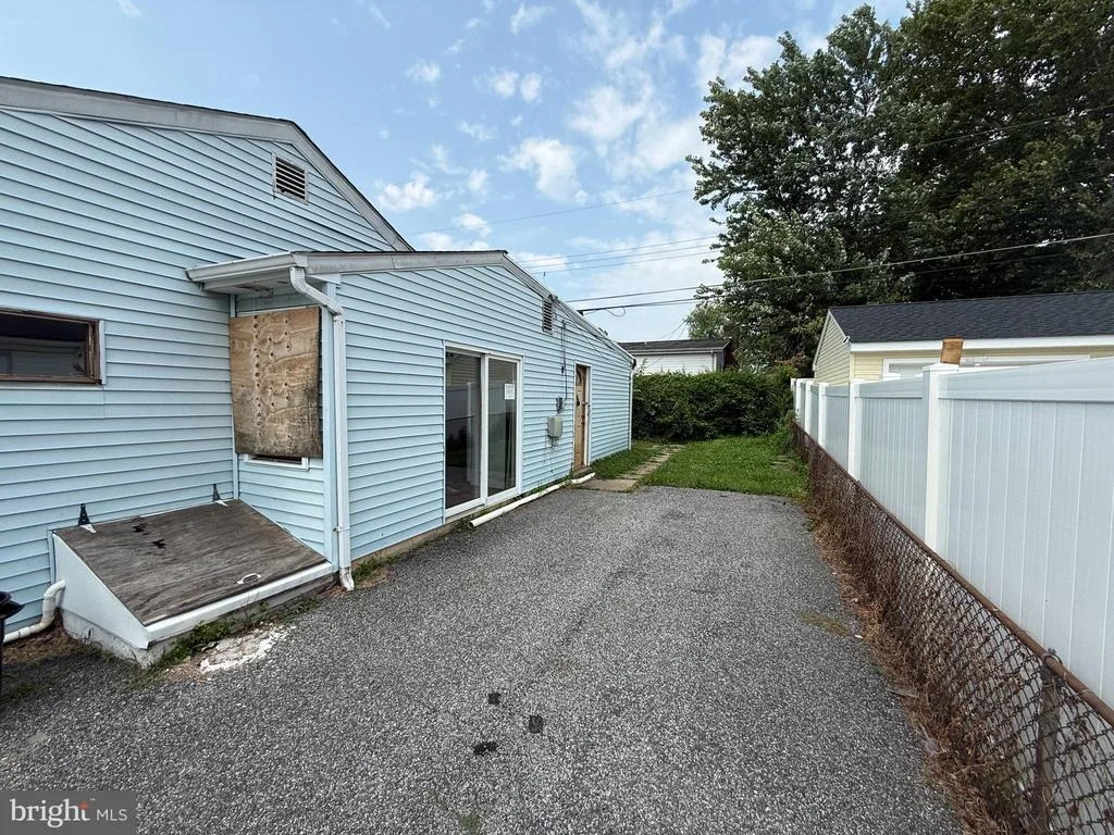 Photo of 1225 FUSELAGE AVENUE