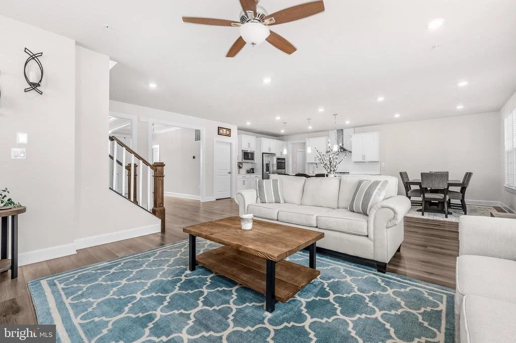 Photo of 15503 TWIN RIVER CIR