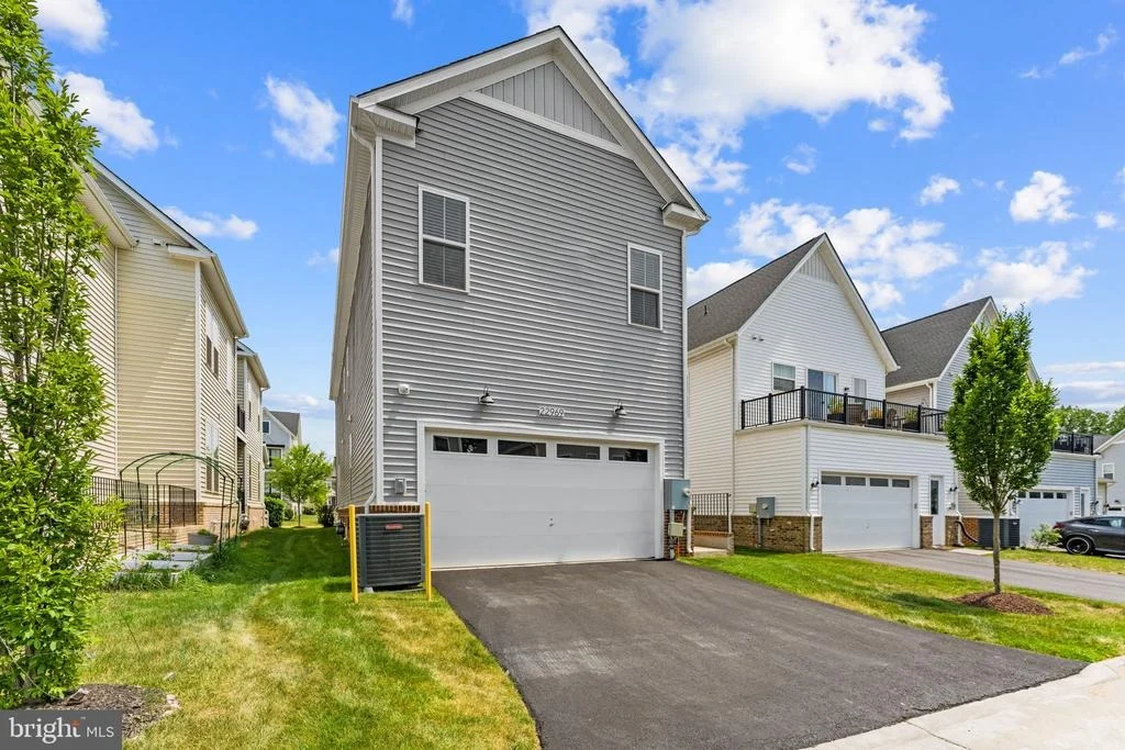 Photo of 22969 AURORA VIEW