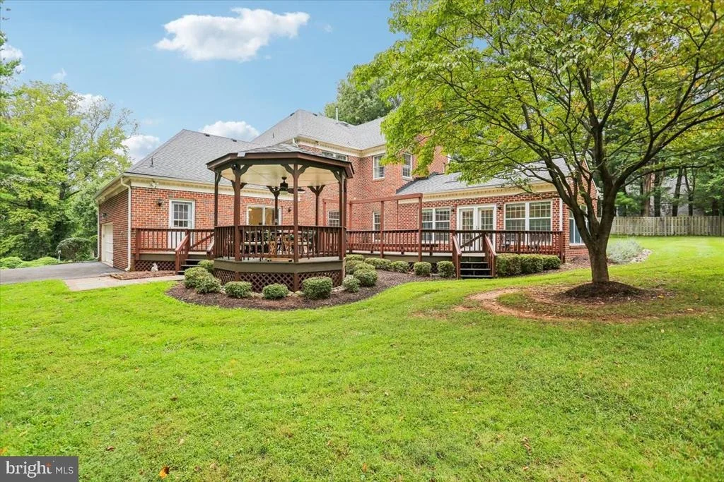 Photo of 899 LINGANORE DRIVE