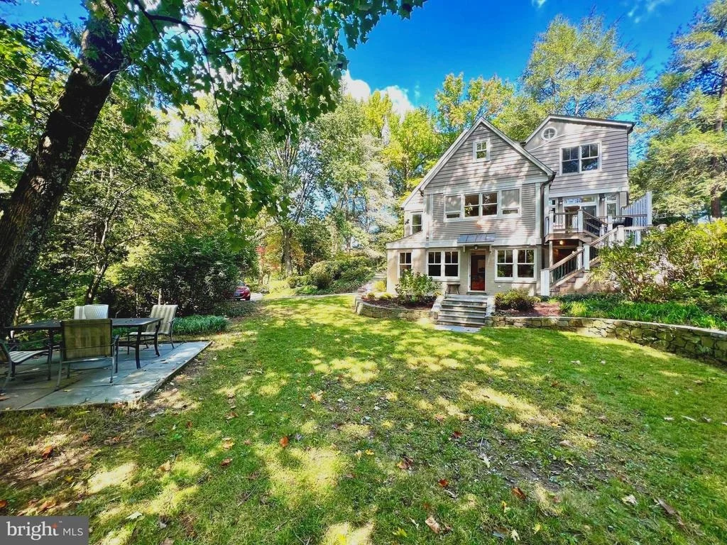 Photo of 1118 DALE DRIVE