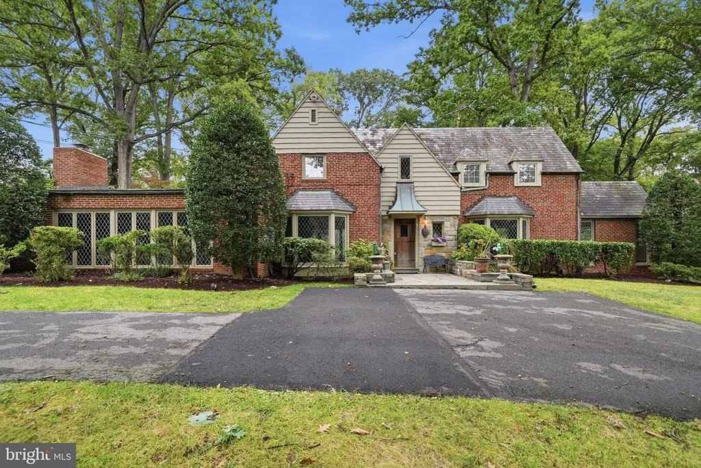 Photo of 10601 SWEETBRIAR PARKWAY