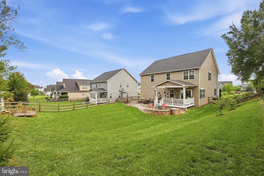 Photo of 1124 FUTURITY STREET