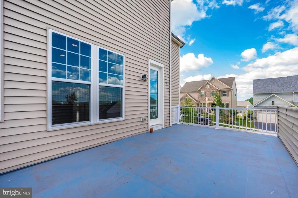 Photo of 8420 CLIFFVIEW LANE