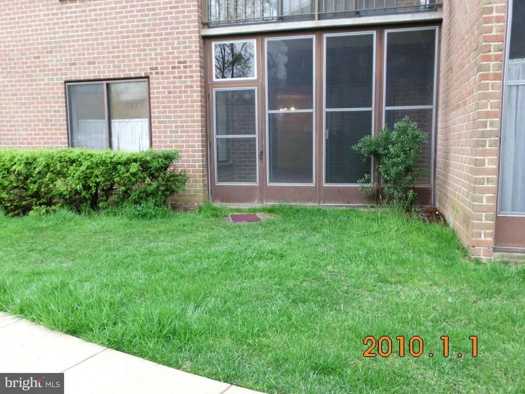 Photo of Unit 841E at 15310 PINE ORCHARD DRIVE