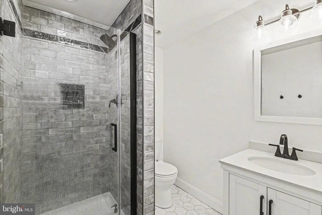 Photo of 3 MARBETH HILL