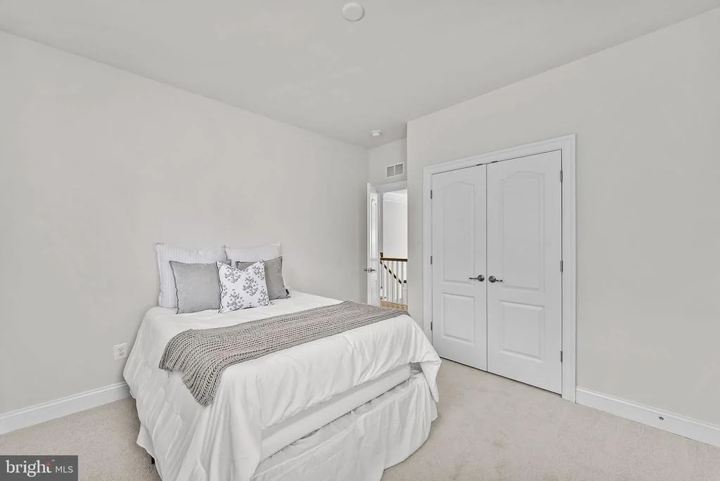 Photo of 23754 KILKERRAN DRIVE