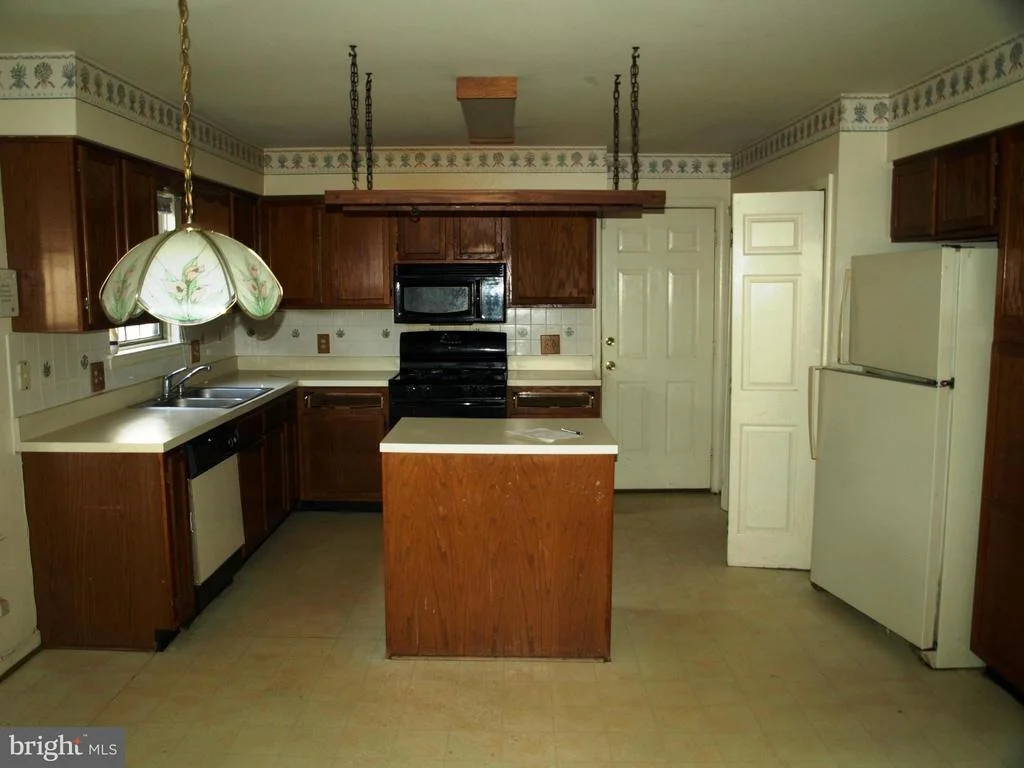 Photo of 9423 COREY DRIVE