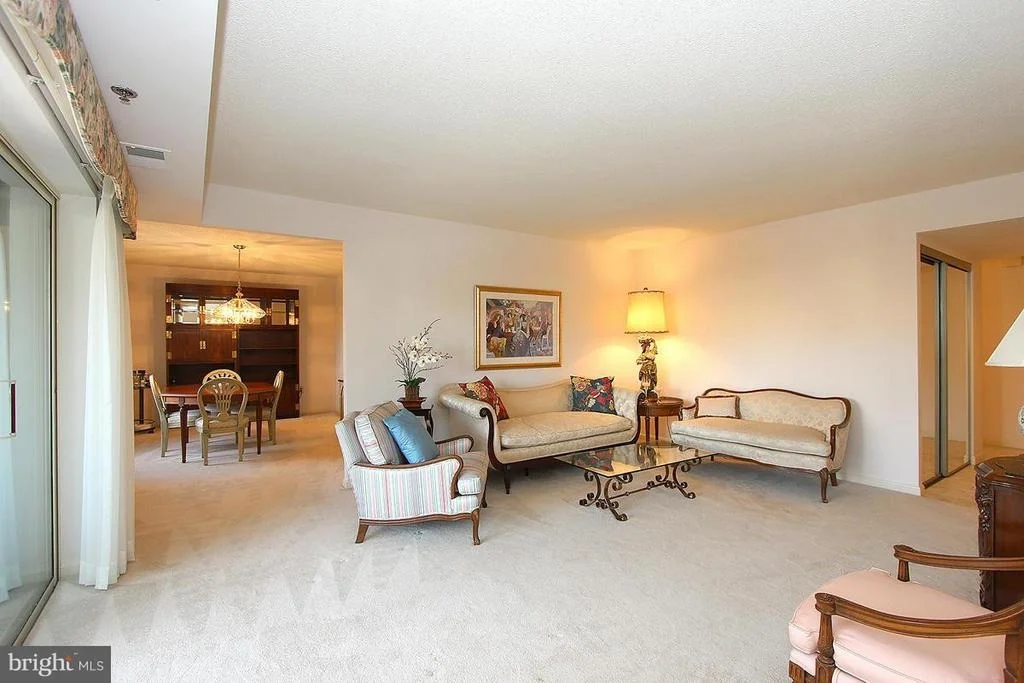 Photo of Unit 304 at 14800 PENNFIELD CIRCLE