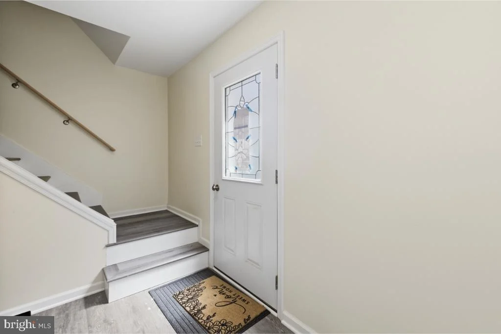 Photo of 24823 CUTSAIL DRIVE