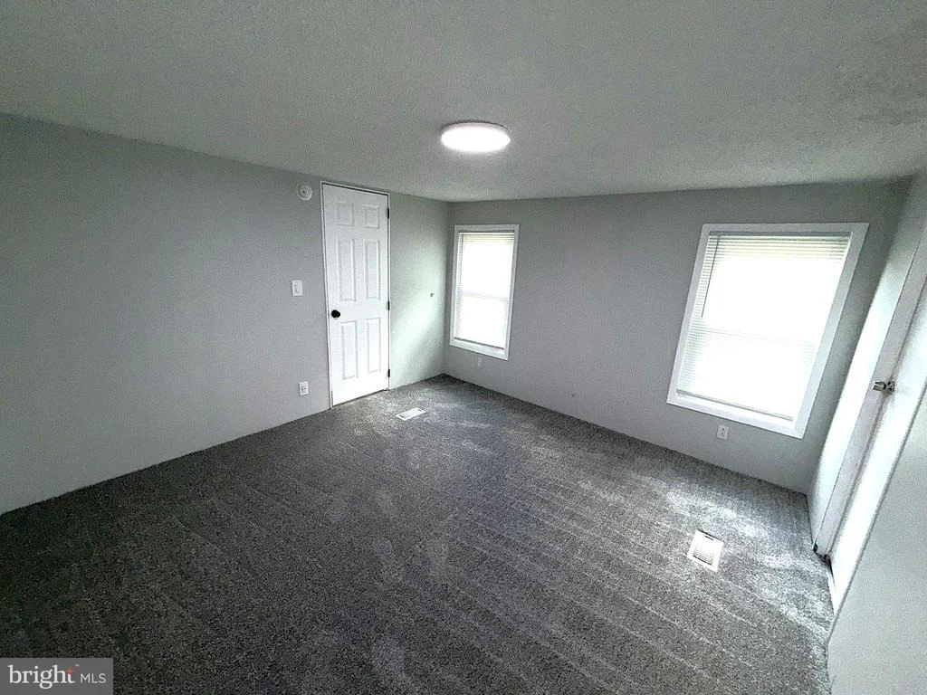 Photo of 481 KEITH ROAD