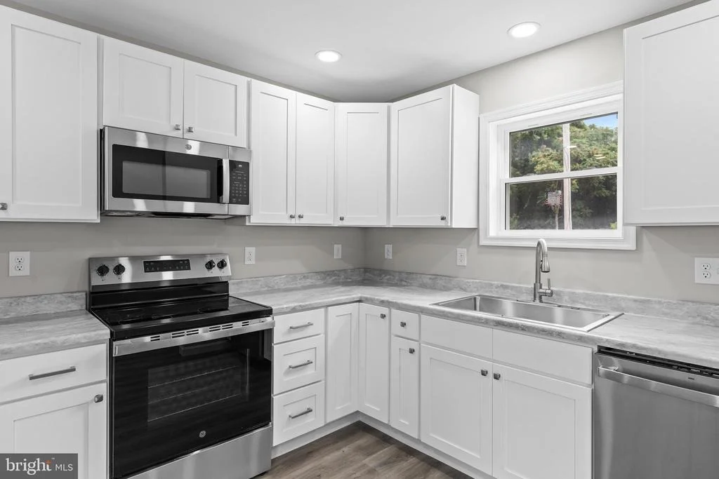 Photo of 518 W 7TH STREET