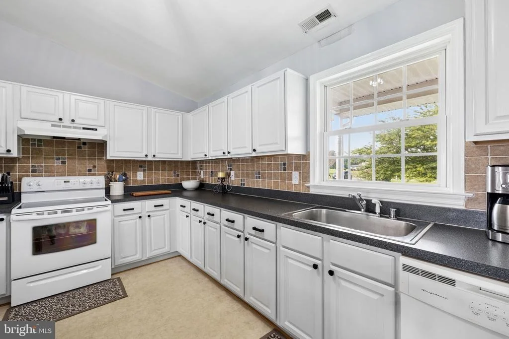 Photo of 339 POTOMAC DRIVE