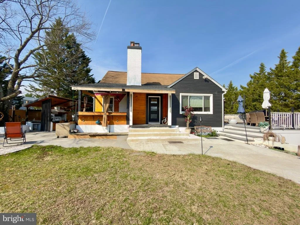 Photo of 16720 LONGDRAFT ROAD