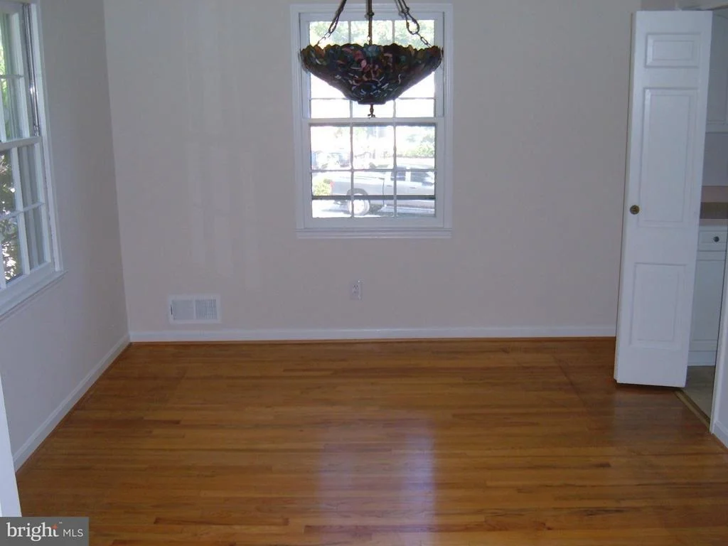 Photo of 1614 PEACOCK LANE