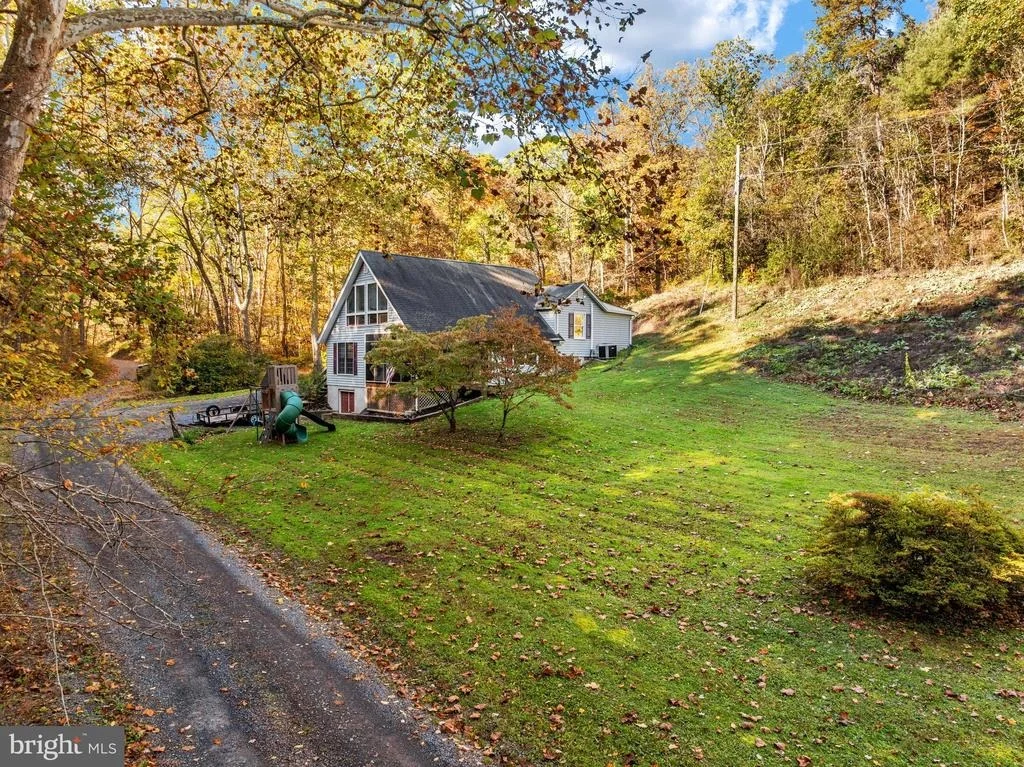 Photo of 322 HOLLOW ROAD