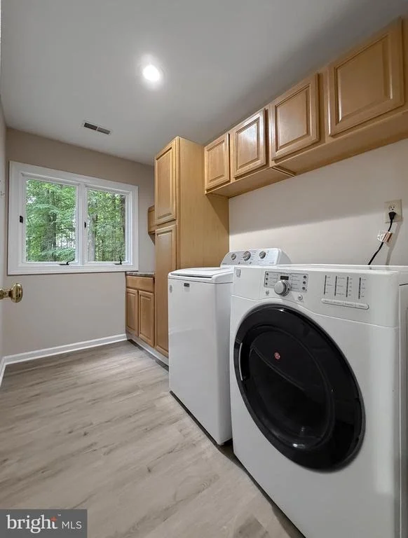 Photo of 8425 MAUSEN LANE