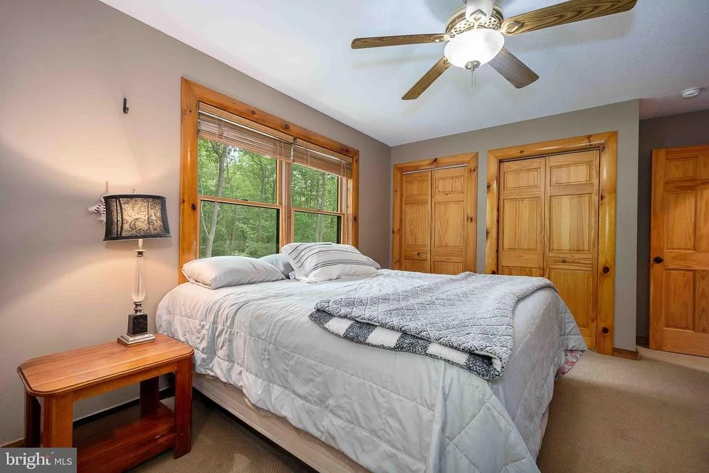 Photo of 995 BETTS LANE